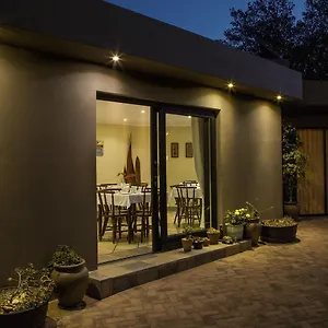 Lalapanzi Guest Guest house Port Elizabeth
