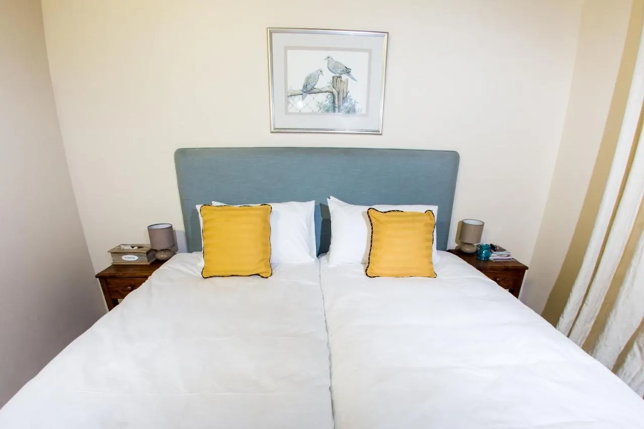 Guest house Winelands Villa Guesthouse And Cottages Somerset West