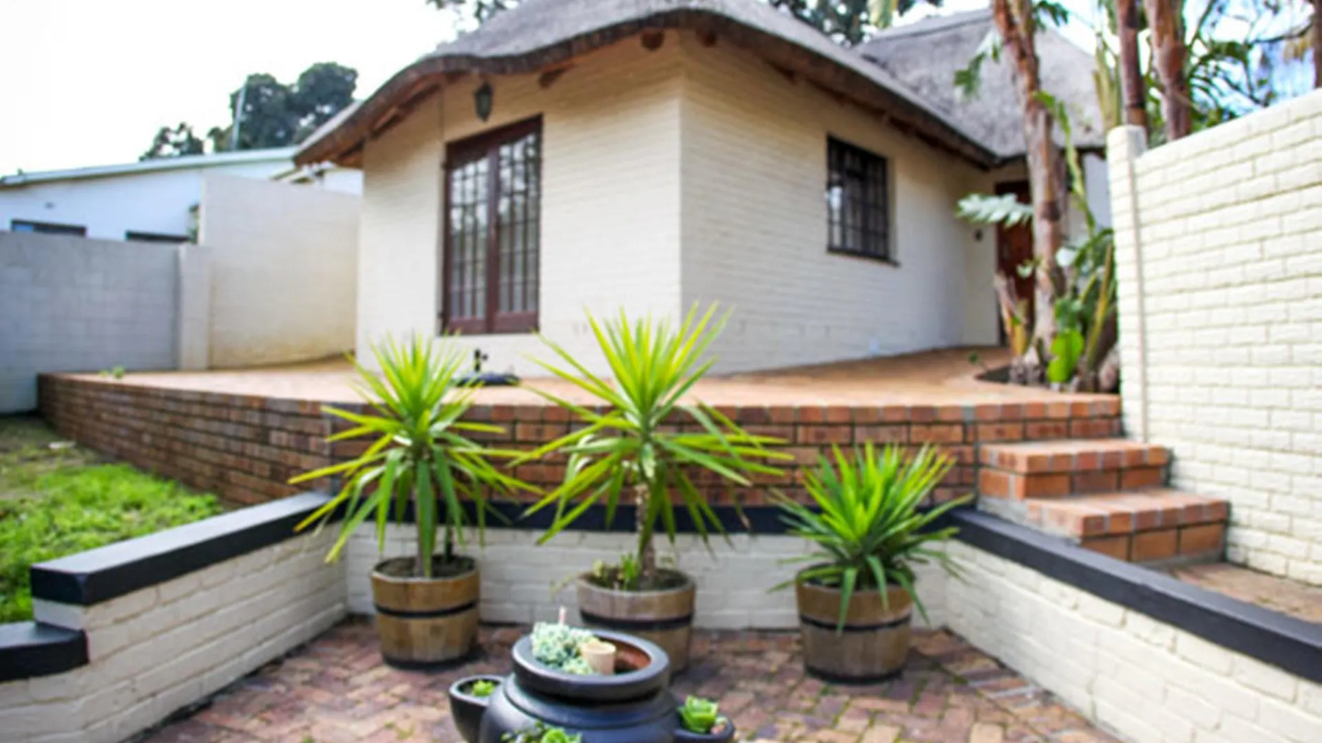 Winelands Villa Guesthouse And Cottages Somerset West