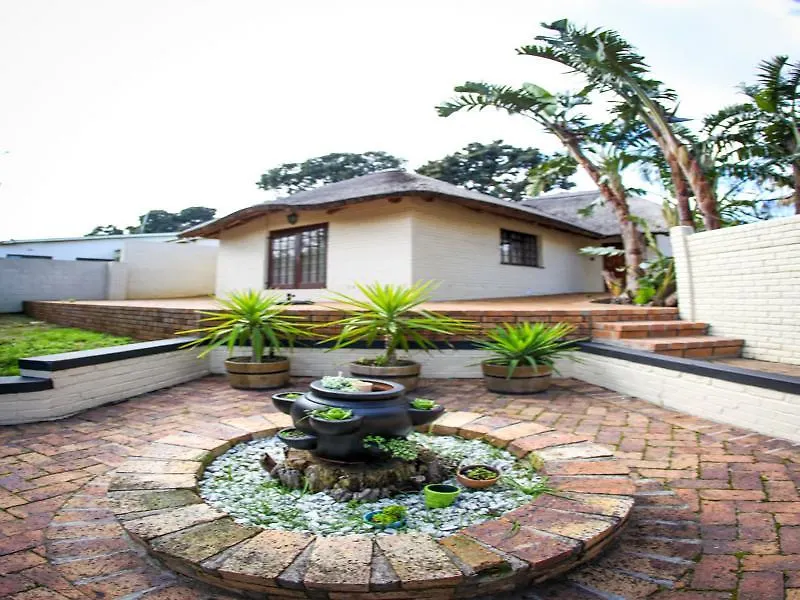 Guest house Winelands Villa Guesthouse And Cottages Somerset West