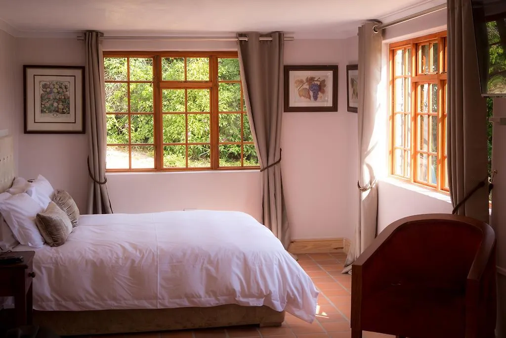Gasthof Winelands Villa Guesthouse And Cottages Somerset West